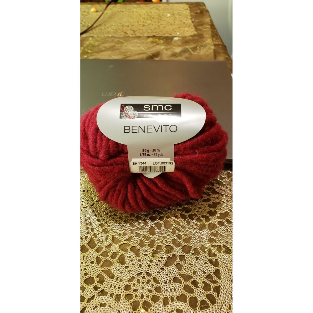 1x SMC SELECT BENEVITO SKEIN YARN BURGUNDY NEW